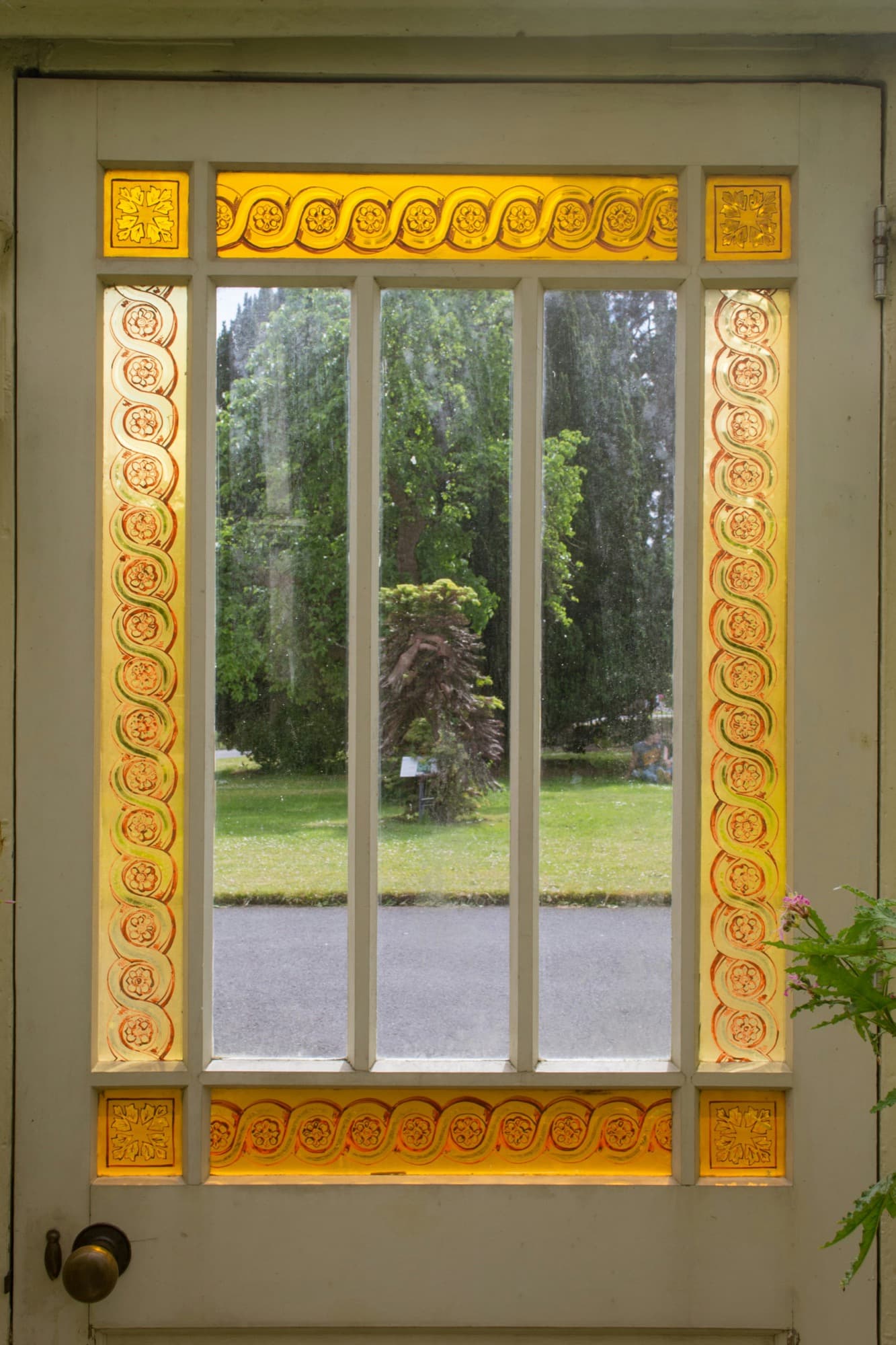 Porte d'entree vitree, Imposte et ouvrant, frises ambrees